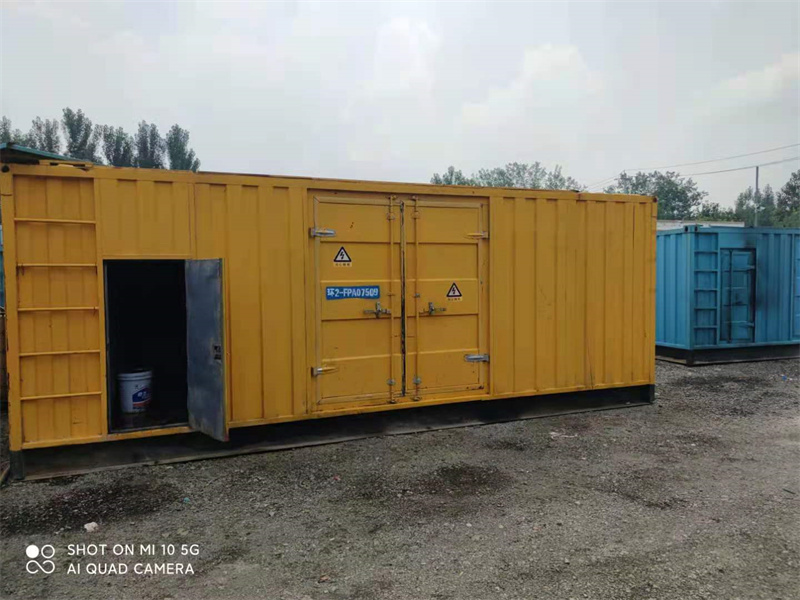 博乐200KW柴油发电机组需要配备什么型号的电缆线？