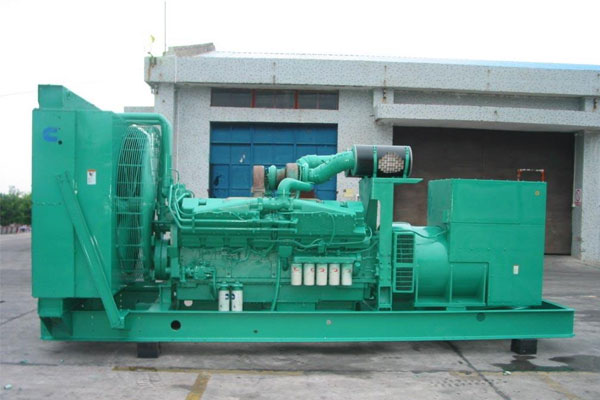博乐工厂发电机应急发电时如何更准确地检查发电机状态？