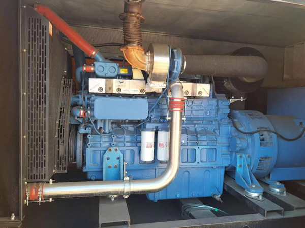 博乐燃油消耗率与进气温度的具体关系是什么？