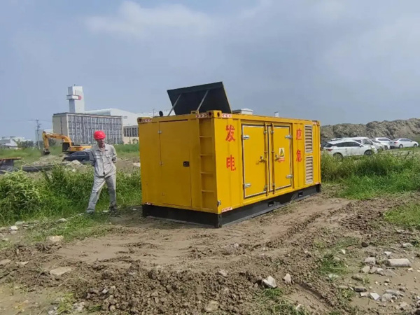 博乐200KW柴油发电机机组每小时的油耗量受哪些因素影响？